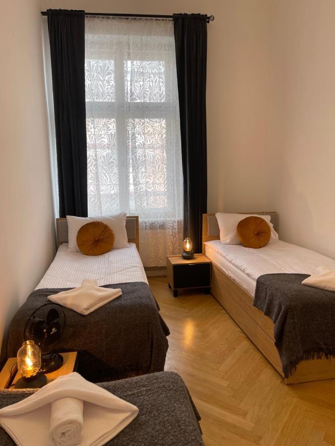 Golden Pearl - Main Square, 100 Sqm, 4 Rooms Krakkó Kültér fotó