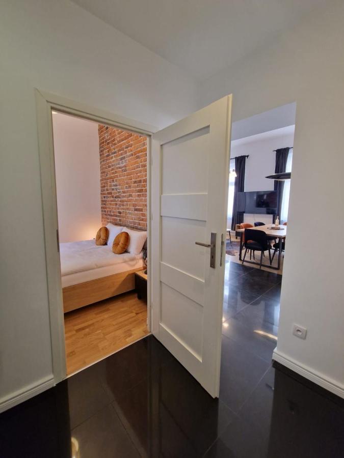 Golden Pearl - Main Square, 100 Sqm, 4 Rooms Krakkó Kültér fotó