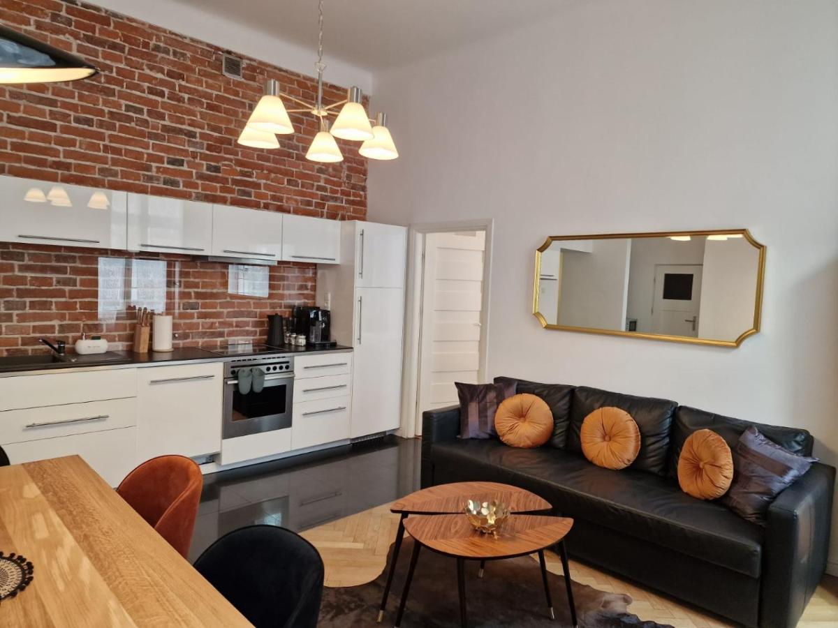 Golden Pearl - Main Square, 100 Sqm, 4 Rooms Krakkó Kültér fotó