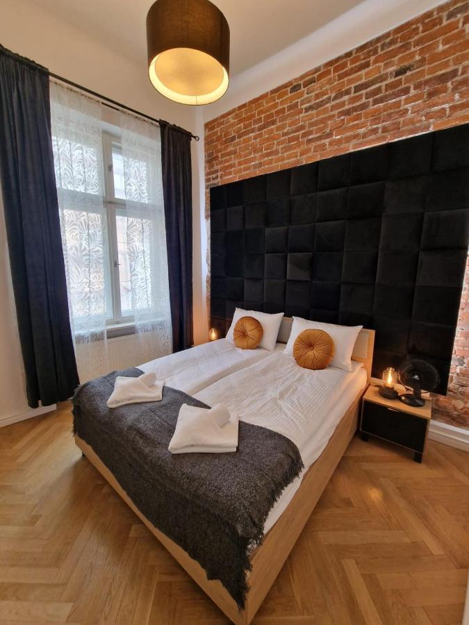 Golden Pearl - Main Square, 100 Sqm, 4 Rooms Krakkó Kültér fotó