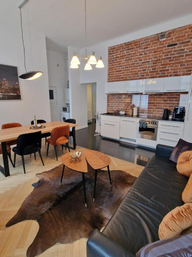 Golden Pearl - Main Square, 100 Sqm, 4 Rooms Krakkó Kültér fotó