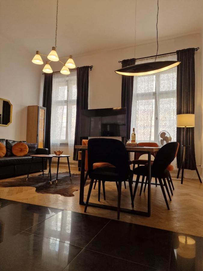 Golden Pearl - Main Square, 100 Sqm, 4 Rooms Krakkó Kültér fotó