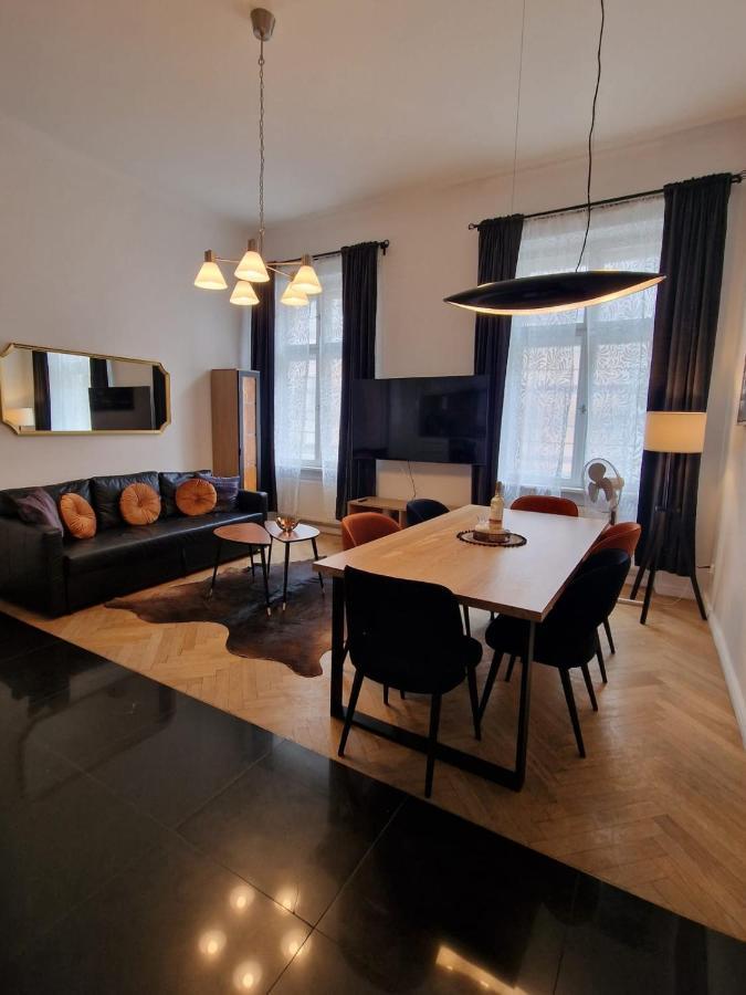 Golden Pearl - Main Square, 100 Sqm, 4 Rooms Krakkó Kültér fotó
