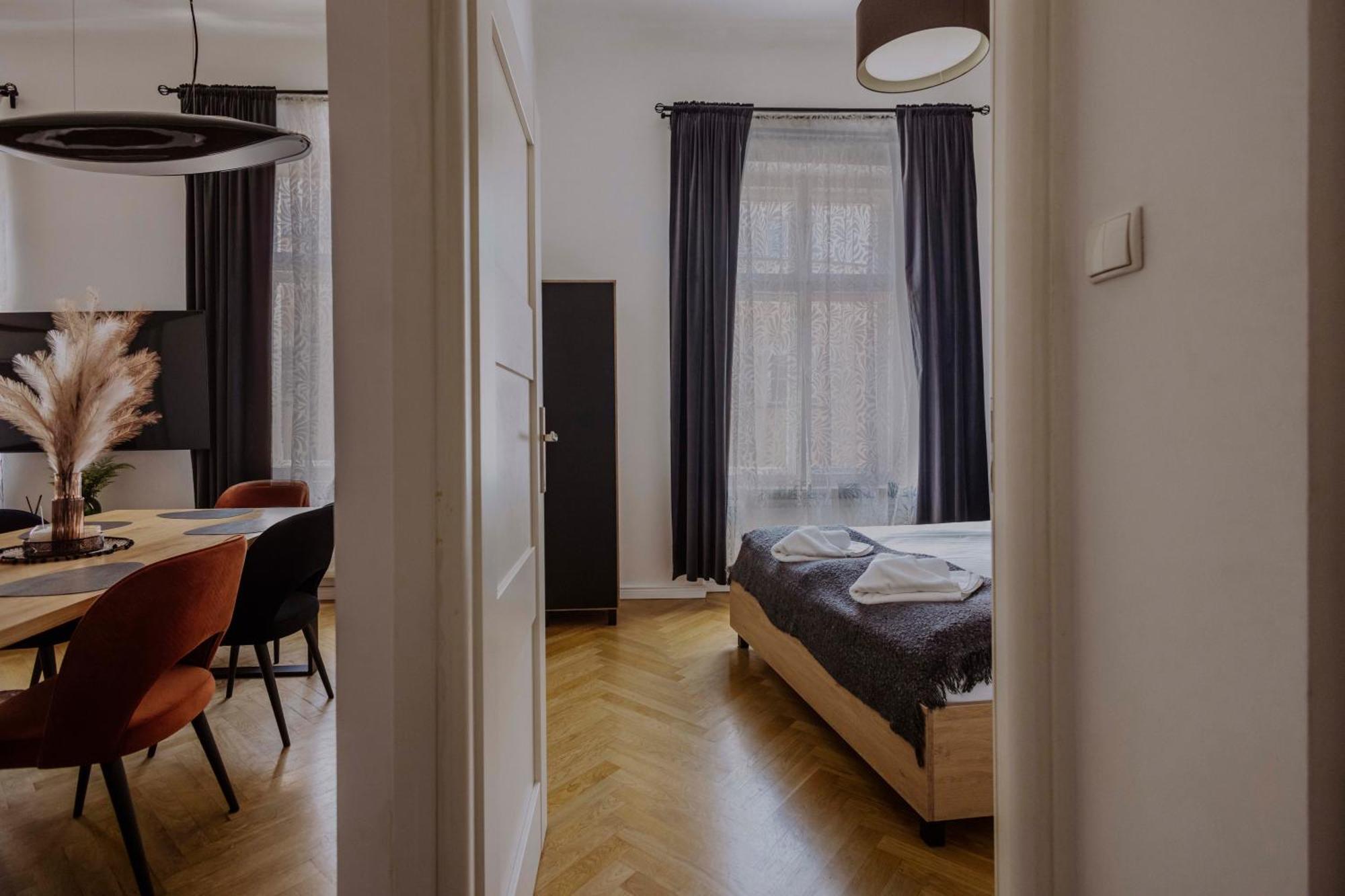Golden Pearl - Main Square, 100 Sqm, 4 Rooms Krakkó Kültér fotó