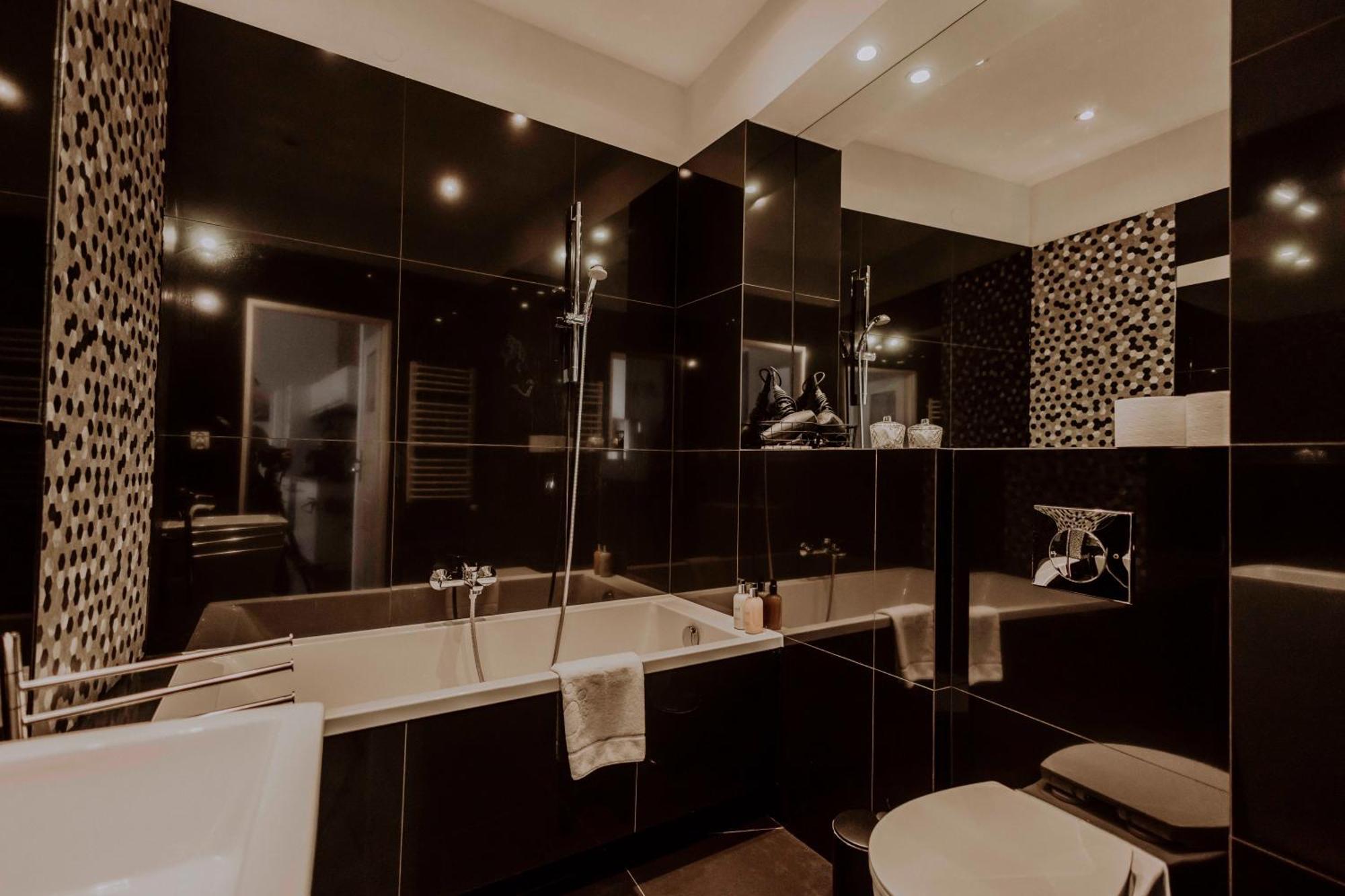 Golden Pearl - Main Square, 100 Sqm, 4 Rooms Krakkó Kültér fotó