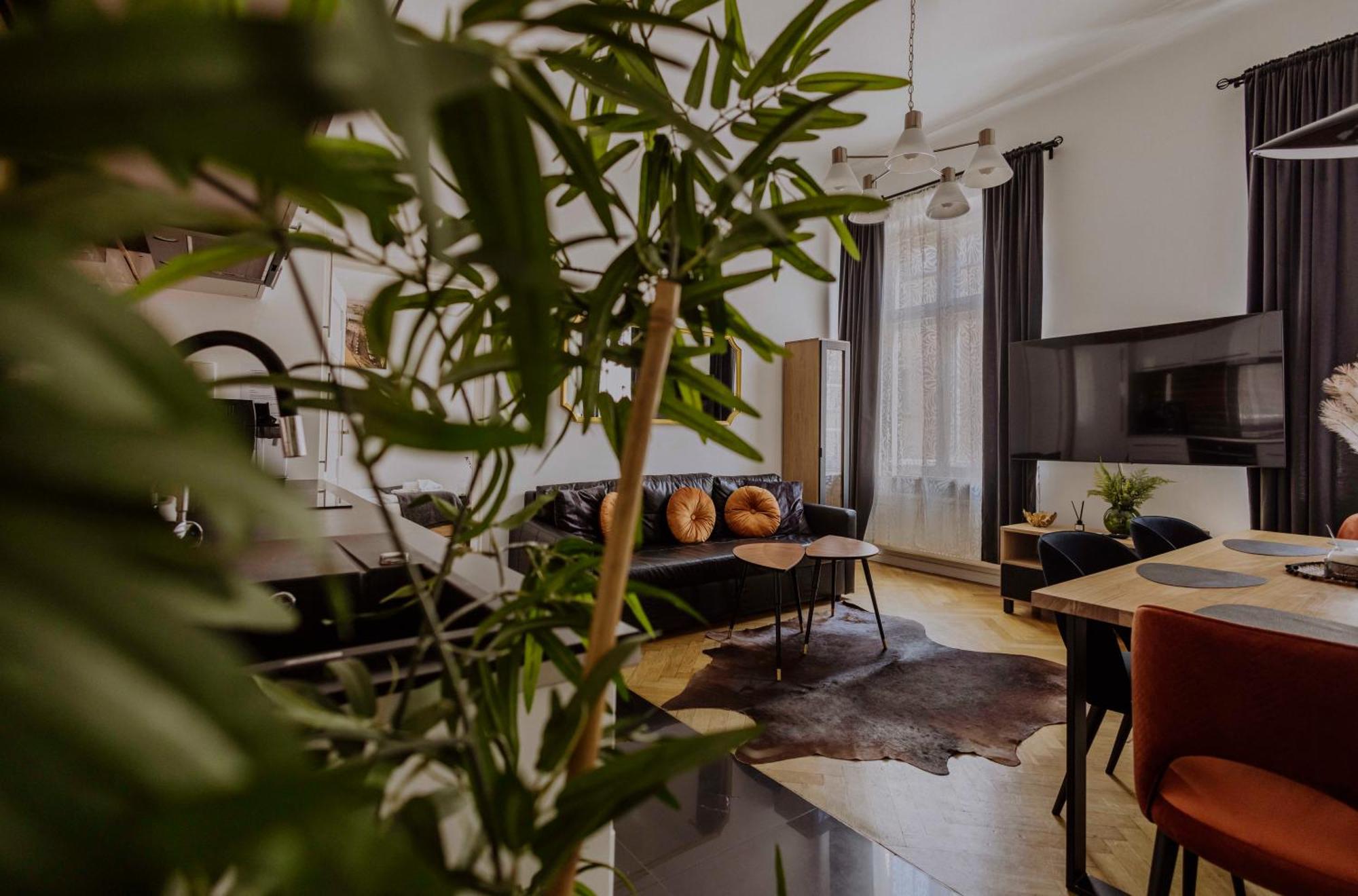 Golden Pearl - Main Square, 100 Sqm, 4 Rooms Krakkó Kültér fotó