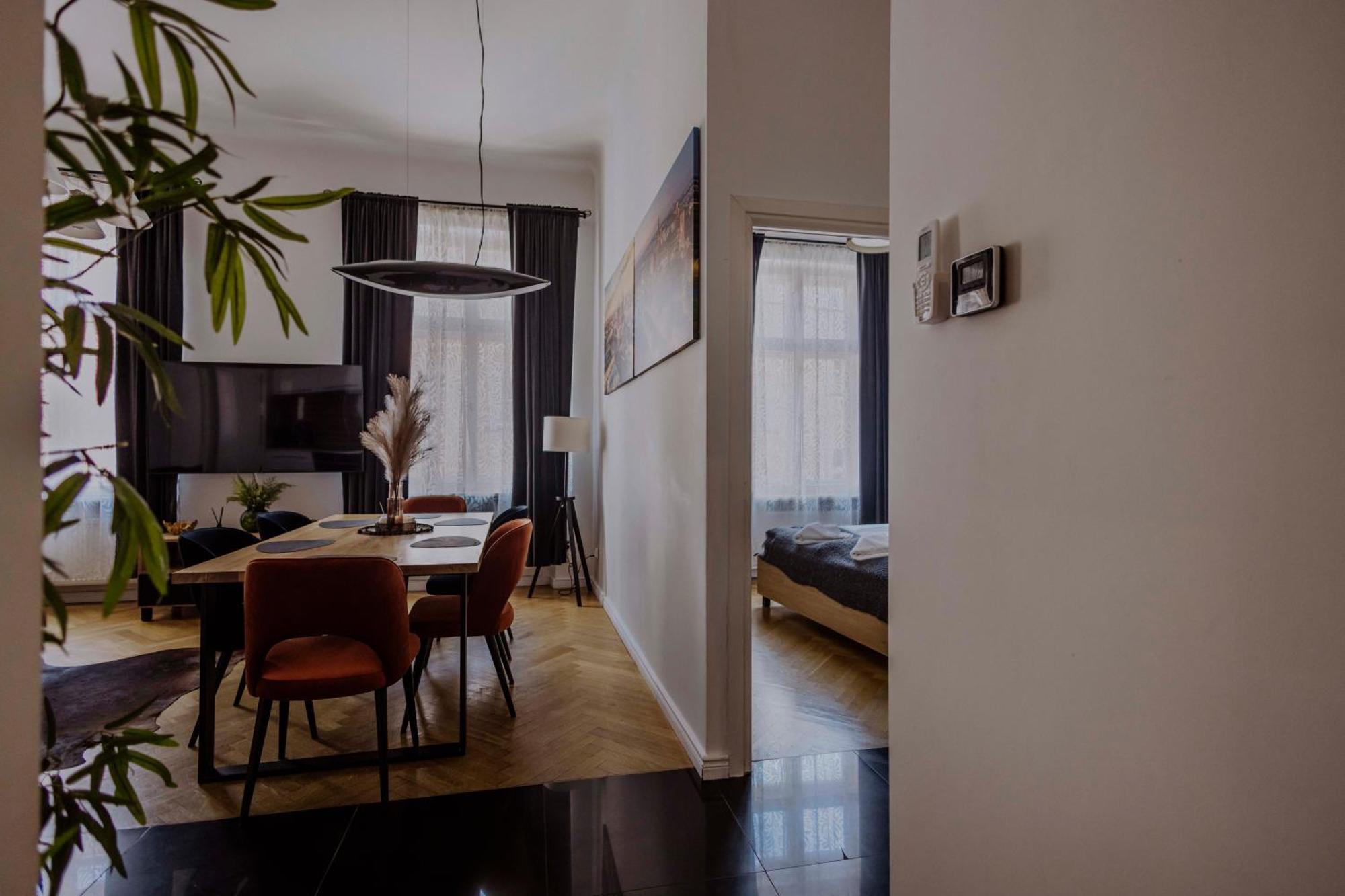 Golden Pearl - Main Square, 100 Sqm, 4 Rooms Krakkó Kültér fotó