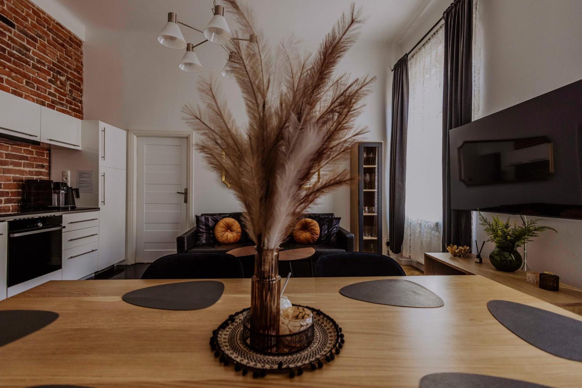 Golden Pearl - Main Square, 100 Sqm, 4 Rooms Krakkó Kültér fotó